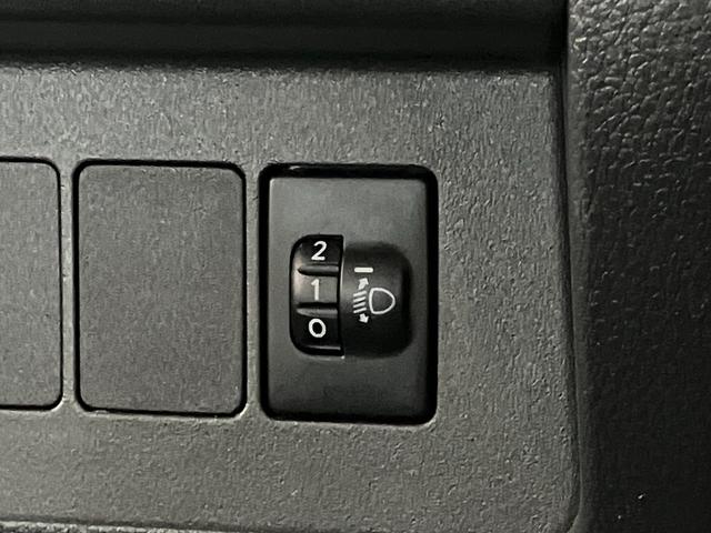 ハイゼットトラックスタンダード　５ＭＴ　パートタイム４ＷＤ　ＡＭ／ＦＭラジオパートタイム４ＷＤ　ＡＭ／ＦＭラジオ　マニュアルエアコン　マニュアルレベリング　５速マニュアルミッション　タイヤ４本新品交換済み（滋賀県）の中古車