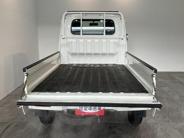 ハイゼットトラックスタンダード　５ＭＴ　パートタイム４ＷＤ　ＡＭ／ＦＭラジオパートタイム４ＷＤ　ＡＭ／ＦＭラジオ　マニュアルエアコン　マニュアルレベリング　５速マニュアルミッション　タイヤ４本新品交換済み（滋賀県）の中古車