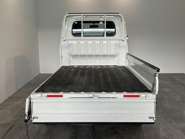 ハイゼットトラックスタンダード　５ＭＴ　パートタイム４ＷＤ　ＡＭ／ＦＭラジオパートタイム４ＷＤ　ＡＭ／ＦＭラジオ　マニュアルエアコン　マニュアルレベリング　５速マニュアルミッション　タイヤ４本新品交換済み（滋賀県）の中古車