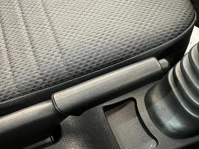 ハイゼットトラックスタンダード　５ＭＴ　パートタイム４ＷＤ　ＡＭ／ＦＭラジオパートタイム４ＷＤ　ＡＭ／ＦＭラジオ　マニュアルエアコン　マニュアルレベリング　５速マニュアルミッション　タイヤ４本新品交換済み（滋賀県）の中古車