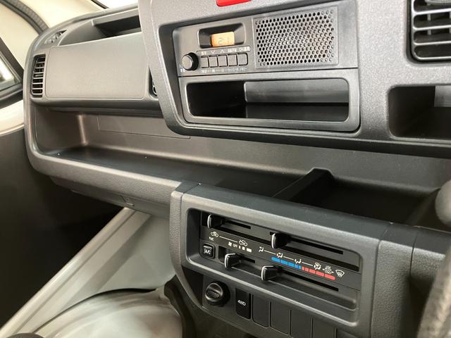 ハイゼットトラックスタンダード　５ＭＴ　パートタイム４ＷＤ　ＡＭ／ＦＭラジオパートタイム４ＷＤ　ＡＭ／ＦＭラジオ　マニュアルエアコン　マニュアルレベリング　５速マニュアルミッション　タイヤ４本新品交換済み（滋賀県）の中古車