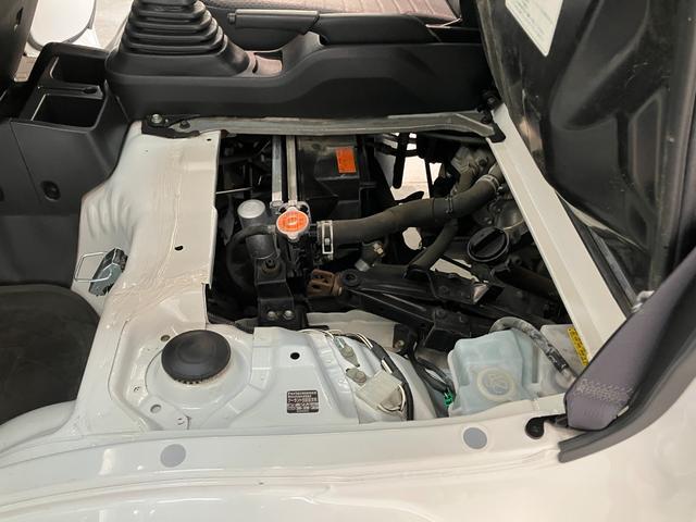 ハイゼットトラックスタンダード　５ＭＴ　パートタイム４ＷＤ　ＡＭ／ＦＭラジオパートタイム４ＷＤ　ＡＭ／ＦＭラジオ　マニュアルエアコン　マニュアルレベリング　５速マニュアルミッション　タイヤ４本新品交換済み（滋賀県）の中古車