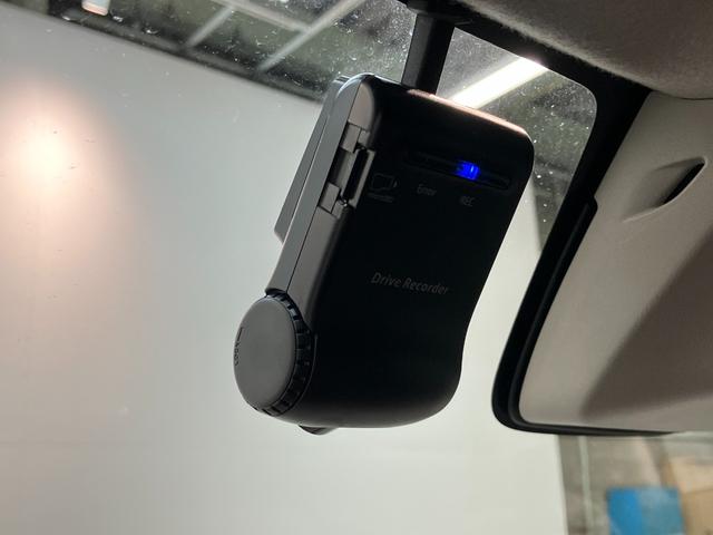 ＮＶ１００クリッパーリオＥ　４ＷＤ　ターボ　フルセグナビ　バックカメラ　ドラレコ衝突被害軽減ブレーキ　フルセグナビ　バックカメラ　ＤＶＤ再生　Ｂｌｕｅｔｏｏｔｈ　ドラレコ　ＥＴＣ　左側電動スライドドア　シートヒーター　ＨＩＤ　オートライト　オートエアコン　スマートキー　電格ミラー（滋賀県）の中古車