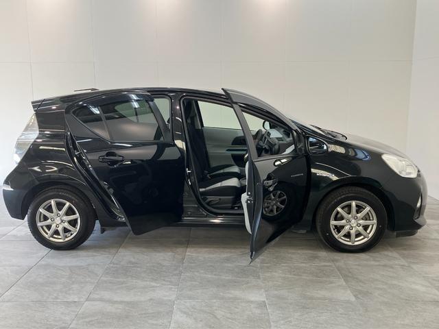 アクアＳ　ワンセグナビ　バックカメラ　スマートキー　車検整備付ワンセグナビ　バックカメラ　Ｂｌｕｅｔｏｏｔｈ　オートエアコン　オートライト　電動格納式ミラー　スマートキー　マニュアルレベリング　スマートキー（滋賀県）の中古車