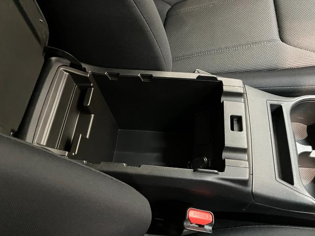 インプレッサスポーツ１．６ｉ−Ｌアイサイト　フルセグナビ　バックカメラ　クルコン衝突被害軽減ブレーキ　フルセグナビ　バックカメラ　ＥＴＣ　ＤＶＤ　Ｂｌｕｅｔｏｏｔｈ　ＵＳＢ　レーダークルーズコントロール　スマートキー　ブラインドスポットモニター　ダウンヒルアシストコントロール（滋賀県）の中古車