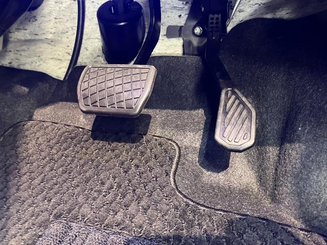 タントカスタムXスタイルセレクション 4WD ナビ バックカメラ衝突被害軽減ブレーキ コーナーセンサー フルセグナビ Bluetooth DVD再生 USB バックカメラ 前後ドラレコ 両側電動スライドドア 前席シートヒーター LED オートライト スマートキー(滋賀県)の中古車