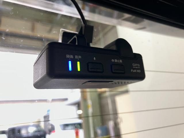 Ｎ−ＷＧＮカスタムＧ　４ＷＤ　ワンセグナビ　バックカメラ　ＨＩＤ　車検整備付ワンセグナビ　バックカメラ　ＤＶＤ再生　Ｂｌｕｅｔｏｏｔｈ　前後ドラレコ　ＥＴＣ　ＨＩＤ　オートライト　オートエアコン　シートヒーター　スマートキー　電格ミラー　フルタイム４ＷＤ　タイヤ４本新品交換済（滋賀県）の中古車