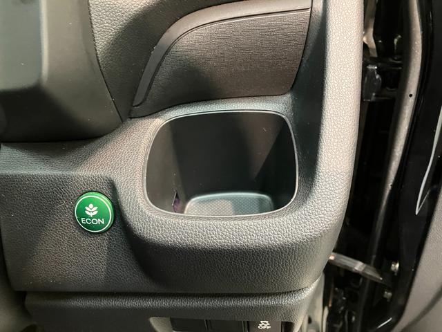 Ｎ−ＷＧＮカスタムＧ　４ＷＤ　ワンセグナビ　バックカメラ　ＨＩＤ　車検整備付ワンセグナビ　バックカメラ　ＤＶＤ再生　Ｂｌｕｅｔｏｏｔｈ　前後ドラレコ　ＥＴＣ　ＨＩＤ　オートライト　オートエアコン　シートヒーター　スマートキー　電格ミラー　フルタイム４ＷＤ　タイヤ４本新品交換済（滋賀県）の中古車