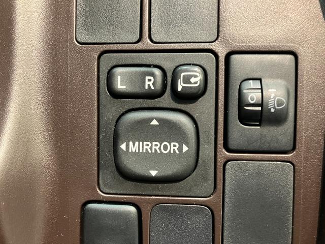 ブーンＣＬリミテッド　ナビ　バックカメラ　走行１万２千キロ弱フルセグナビ　バックカメラ　ＤＶＤ再生　Ｂｌｕｅｔｏｏｔｈ　ＵＳＢ　スマートキー　オートエアコン　電動格納式ミラー　マニュアルレベリング　エコアイドル（滋賀県）の中古車