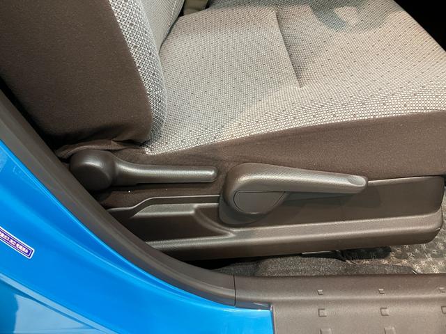 ブーンＣＬリミテッド　ナビ　バックカメラ　走行１万２千キロ弱フルセグナビ　バックカメラ　ＤＶＤ再生　Ｂｌｕｅｔｏｏｔｈ　ＵＳＢ　スマートキー　オートエアコン　電動格納式ミラー　マニュアルレベリング　エコアイドル（滋賀県）の中古車