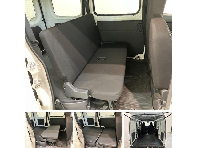 ハイゼットカーゴＤＸ　４ＷＤ　キーレス　パワーウインドウ　走行２千キロ台衝突被害軽減ブレーキ　スマアシ　コーナーセンサー　前席パワーウインドウ　ＡＭ／ＦＭステレオ　両側スライドドア　パートタイム４ＷＤ　オートライト　マニュアルレベリング（滋賀県）の中古車