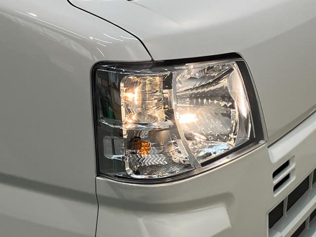 ハイゼットカーゴＤＸ　４ＷＤ　キーレス　パワーウインドウ　走行２千キロ台衝突被害軽減ブレーキ　スマアシ　コーナーセンサー　前席パワーウインドウ　ＡＭ／ＦＭステレオ　両側スライドドア　パートタイム４ＷＤ　オートライト　マニュアルレベリング（滋賀県）の中古車