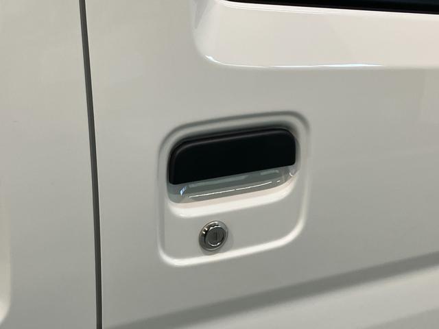 ハイゼットカーゴＤＸ　４ＷＤ　キーレス　パワーウインドウ　走行２千キロ台衝突被害軽減ブレーキ　スマアシ　コーナーセンサー　前席パワーウインドウ　ＡＭ／ＦＭステレオ　両側スライドドア　パートタイム４ＷＤ　オートライト　マニュアルレベリング（滋賀県）の中古車