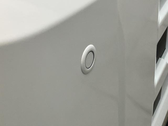 ハイゼットカーゴＤＸ　４ＷＤ　キーレス　パワーウインドウ　走行２千キロ台衝突被害軽減ブレーキ　スマアシ　コーナーセンサー　前席パワーウインドウ　ＡＭ／ＦＭステレオ　両側スライドドア　パートタイム４ＷＤ　オートライト　マニュアルレベリング（滋賀県）の中古車