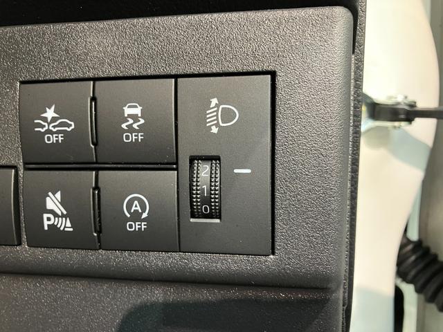 ハイゼットカーゴＤＸ　４ＷＤ　キーレス　パワーウインドウ　走行２千キロ台衝突被害軽減ブレーキ　スマアシ　コーナーセンサー　前席パワーウインドウ　ＡＭ／ＦＭステレオ　両側スライドドア　パートタイム４ＷＤ　オートライト　マニュアルレベリング（滋賀県）の中古車