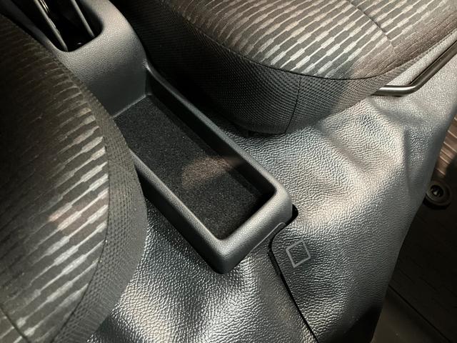 ハイゼットカーゴＤＸ　４ＷＤ　キーレス　パワーウインドウ　走行２千キロ台衝突被害軽減ブレーキ　スマアシ　コーナーセンサー　前席パワーウインドウ　ＡＭ／ＦＭステレオ　両側スライドドア　パートタイム４ＷＤ　オートライト　マニュアルレベリング（滋賀県）の中古車