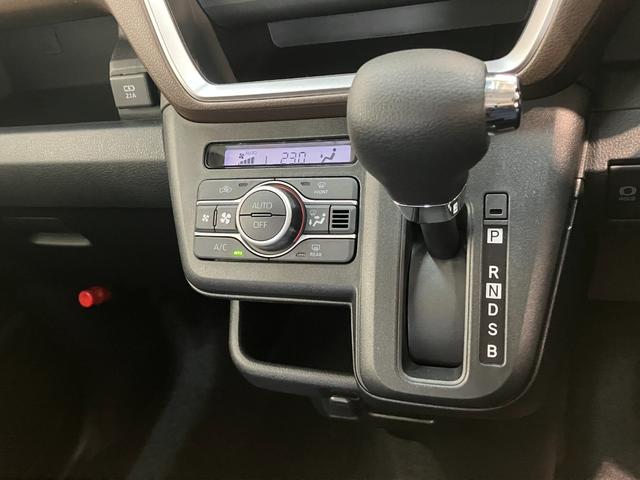 ムーヴＧ　コーナーセンサー　左側電動スライドドア　届出済未使用車衝突被害軽減ブレーキ　コーナーセンサー　バックカメラ（ナビ装着時用）　左側電動スライドドア　ＬＥＤヘッドライト　オートライト　オートエアコン　電動パーキングブレーキ　スマートキー　エコアイドル（滋賀県）の中古車