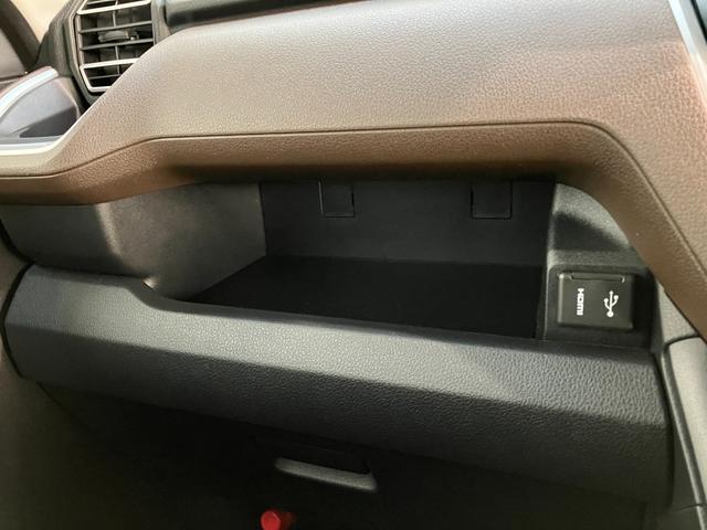 ムーヴＧ　９型ディスプレイオーディオ　駐車支援　届出済未使用車衝突被害軽減ブレーキ　コーナーセンサー　ディスプレイオーディオ　フルセグ　パノラマカメラ　Ｂｌｕｅｔｏｏｔｈ　ＵＳＢ　左側電動スライドドア　ＬＥＤ　ワイヤレス充電器　パーキングアシスト　エコアイドル（滋賀県）の中古車