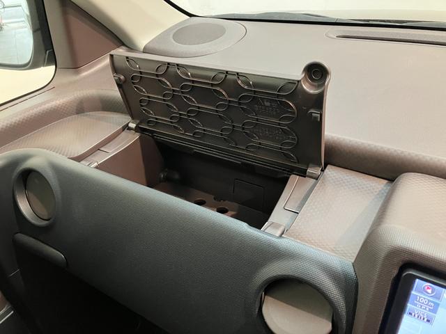 ポルテＦ　ナビ　バックカメラ　スマートキー　走行２万９千キロ台ワンセグナビ　バックカメラ　Ｂｌｕｅｔｏｏｔｈ　スマートキー　電動格納式ミラー　左側電動スライドドア　マニュアルレベリング（滋賀県）の中古車