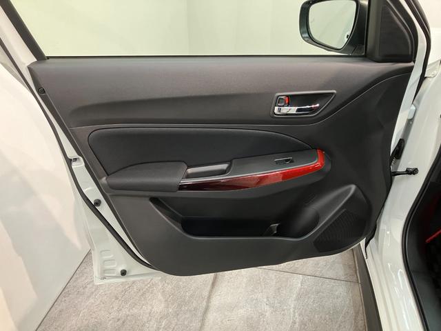 スイフトスポーツベースグレード　ターボ　６ＭＴ　８型ナビ　パノラマカメラ衝突被害軽減ブレーキ　６ＭＴ車　８型フルセグナビ　パノラマカメラ　ＤＶＤ　Ｂｌｕｅｔｏｏｔｈ　ＵＳＢ　ＥＴＣ２．０　前後ドラレコ　レーダ−クルーズコントロール　シートヒーター　コーナーセンサー　ＬＥＤ（滋賀県）の中古車