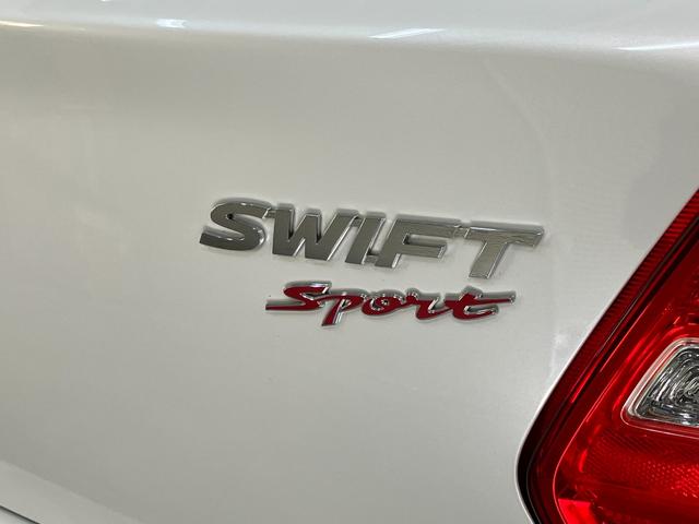 スイフトスポーツベースグレード　ターボ　６ＭＴ　８型ナビ　パノラマカメラ衝突被害軽減ブレーキ　６ＭＴ車　８型フルセグナビ　パノラマカメラ　ＤＶＤ　Ｂｌｕｅｔｏｏｔｈ　ＵＳＢ　ＥＴＣ２．０　前後ドラレコ　レーダ−クルーズコントロール　シートヒーター　コーナーセンサー　ＬＥＤ（滋賀県）の中古車