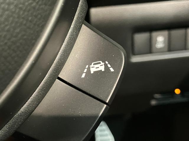 スイフトスポーツベースグレード　ターボ　６ＭＴ　８型ナビ　パノラマカメラ衝突被害軽減ブレーキ　６ＭＴ車　８型フルセグナビ　パノラマカメラ　ＤＶＤ　Ｂｌｕｅｔｏｏｔｈ　ＵＳＢ　ＥＴＣ２．０　前後ドラレコ　レーダ−クルーズコントロール　シートヒーター　コーナーセンサー　ＬＥＤ（滋賀県）の中古車