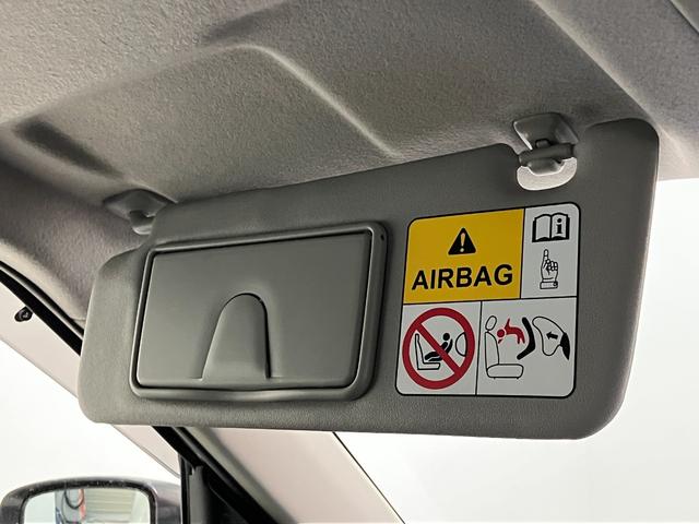 スイフトスポーツベースグレード　ターボ　６ＭＴ　８型ナビ　パノラマカメラ衝突被害軽減ブレーキ　６ＭＴ車　８型フルセグナビ　パノラマカメラ　ＤＶＤ　Ｂｌｕｅｔｏｏｔｈ　ＵＳＢ　ＥＴＣ２．０　前後ドラレコ　レーダ−クルーズコントロール　シートヒーター　コーナーセンサー　ＬＥＤ（滋賀県）の中古車