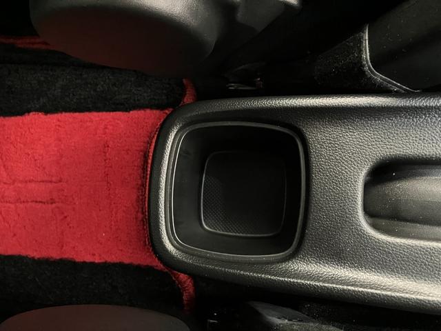 スイフトスポーツベースグレード　ターボ　６ＭＴ　８型ナビ　パノラマカメラ衝突被害軽減ブレーキ　６ＭＴ車　８型フルセグナビ　パノラマカメラ　ＤＶＤ　Ｂｌｕｅｔｏｏｔｈ　ＵＳＢ　ＥＴＣ２．０　前後ドラレコ　レーダ−クルーズコントロール　シートヒーター　コーナーセンサー　ＬＥＤ（滋賀県）の中古車