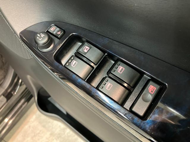 タントカスタムＸトップエディションＳＡ３　フルセグナビ　Ｂカメラ衝突被害軽減ブレーキ　フルセグナビ　Ｂｌｕｅｔｏｏｔｈ　ＤＶＤ再生　バックカメラ　ＥＴＣ　左側電動スライドドア　運転席シートヒーター　ＬＥＤ　オートライト　オートエアコン　スマートキー　エコアイドル（滋賀県）の中古車