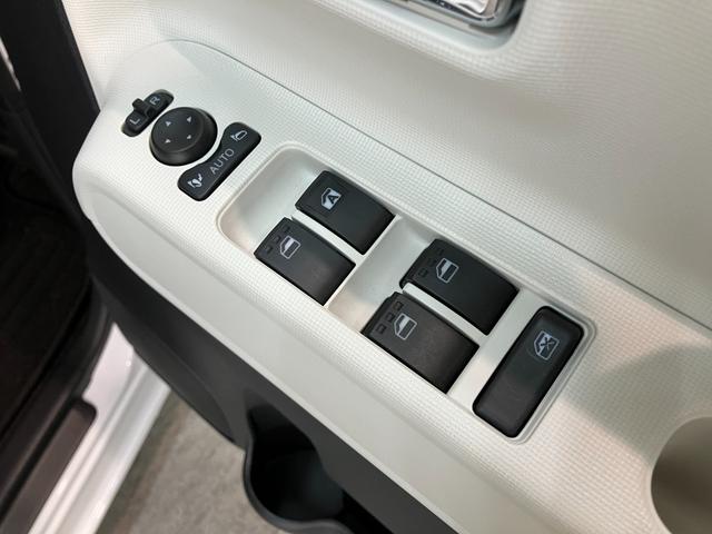 ムーヴキャンバスストライプスＧ　フルセグナビ　バックカメラ　両側電動スライド衝突被害軽減ブレーキ　コーナーセンサー　フルセグナビ　バックカメラ　ＤＶＤ再生　Ｂｌｕｅｔｏｏｔｈ　ＵＳＢ　両側電動スライドドア　ＬＥＤ　シートヒーター　オートエアコン　電動パーキングブレーキ（滋賀県）の中古車