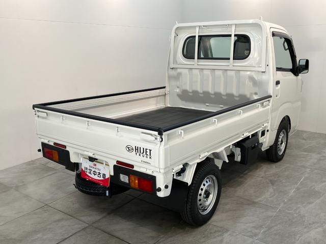 ハイゼットトラックスタンダード　４ＷＤ　ＣＶＴ　届出済未使用車衝突被害軽減ブレーキ　コーナーセンサー　パートタイム４ＷＤ　ＡＭ／ＦＭラジオ　マニュアルエアコン　マニュアルレベリング　オートライト（滋賀県）の中古車