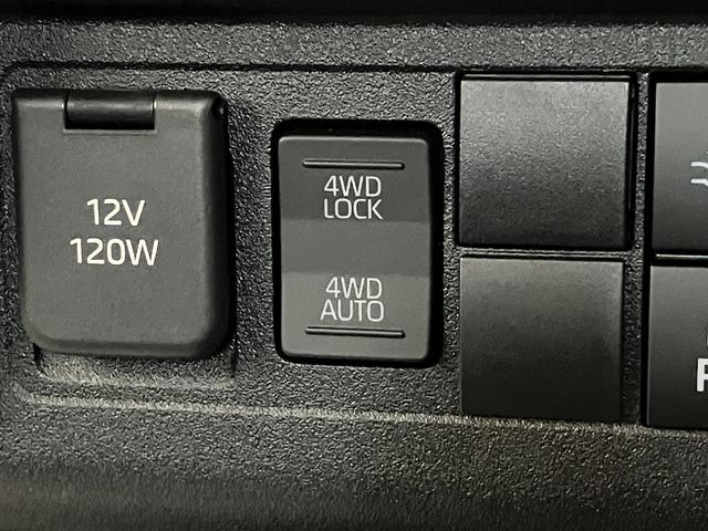 ハイゼットトラックスタンダード　４ＷＤ　ＣＶＴ　届出済未使用車衝突被害軽減ブレーキ　コーナーセンサー　パートタイム４ＷＤ　ＡＭ／ＦＭラジオ　マニュアルエアコン　マニュアルレベリング　オートライト（滋賀県）の中古車