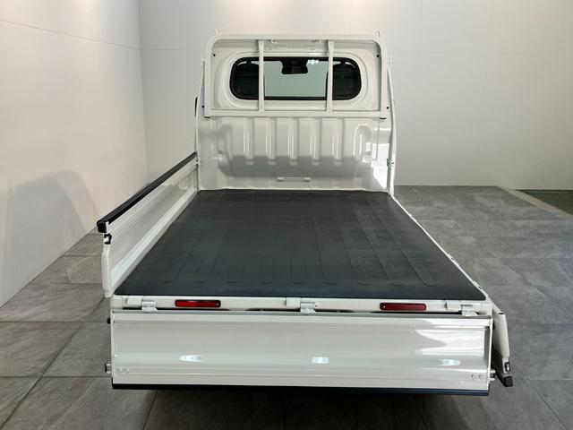 ハイゼットトラックスタンダード　４ＷＤ　ＣＶＴ　届出済未使用車衝突被害軽減ブレーキ　コーナーセンサー　パートタイム４ＷＤ　ＡＭ／ＦＭラジオ　マニュアルエアコン　マニュアルレベリング　オートライト（滋賀県）の中古車