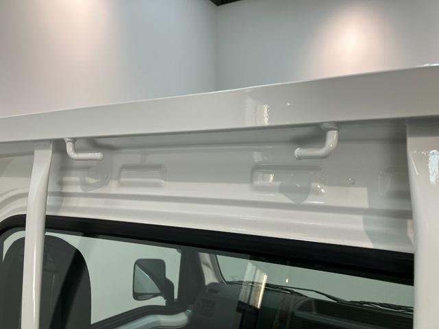 ハイゼットトラックスタンダード　４ＷＤ　ＣＶＴ　届出済未使用車衝突被害軽減ブレーキ　コーナーセンサー　パートタイム４ＷＤ　ＡＭ／ＦＭラジオ　マニュアルエアコン　マニュアルレベリング　オートライト（滋賀県）の中古車