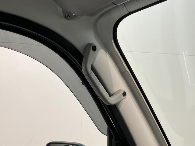 ハイゼットトラックスタンダード　４ＷＤ　ＣＶＴ　届出済未使用車衝突被害軽減ブレーキ　コーナーセンサー　パートタイム４ＷＤ　ＡＭ／ＦＭラジオ　マニュアルエアコン　マニュアルレベリング　オートライト（滋賀県）の中古車