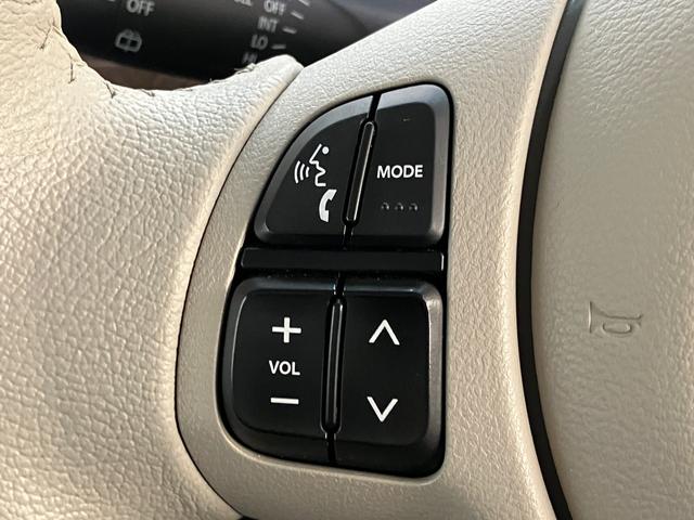 アルトラパンモード 8型ナビ バックカメラ ドラレコ 前席シートヒーター衝突被害軽減ブレーキ 8型フルセグナビ バックカメラ DVD Bluetooth USB ドラレコ 前席シートヒーター オートエアコン オートライト スマートキー タイヤ4本新品交換済み(滋賀県)の中古車