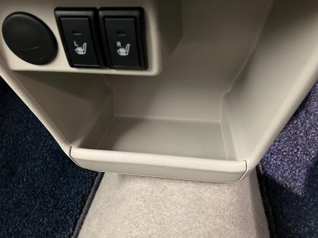 アルトラパンモード 8型ナビ バックカメラ ドラレコ 前席シートヒーター衝突被害軽減ブレーキ 8型フルセグナビ バックカメラ DVD Bluetooth USB ドラレコ 前席シートヒーター オートエアコン オートライト スマートキー タイヤ4本新品交換済み(滋賀県)の中古車