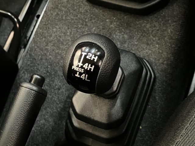 ジムニーXL 5MT JAOS1.5UP Linksマフ ヒッチ付JAOS BATTLEZリフトアップキット1.5インチUP Linksマフラー ジオランダーX−MT ヒッチメンバー&7ピン電源 ディスプレイオーディオ Bluetooth ドラレコ ETC Bカメラ(滋賀県)の中古車