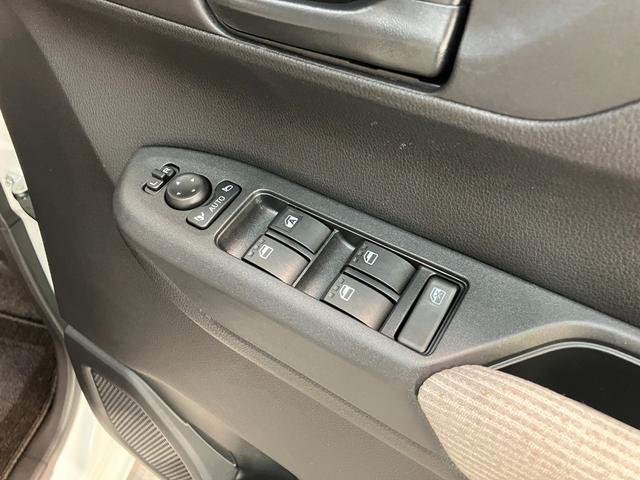 ムーヴＸ　コーナーセンサー　左側電動スライドドア　スマートキー衝突被害軽減ブレーキ　コーナーセンサー　バックカメラ（ナビ装着時用）　左側電動スライドドア　ＬＥＤヘッドライト　オートライト　オートエアコン　電動パーキングブレーキ　スマートキー　エコアイドル（滋賀県）の中古車