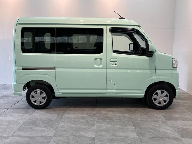 ハイゼットカーゴクルーズ　４ＷＤ　ＣＶＴ車　コーナーセンサー　スマートキー衝突被害軽減ブレーキ　スマアシ　コーナーセンサー　スマートキー　前席パワーウインドウ　ＣＤステレオ　ＥＴＣ　両側スライドドア　パートタイム４ＷＤ　ＬＥＤヘッドライト　オートライト　電動格納式ミラー（滋賀県）の中古車