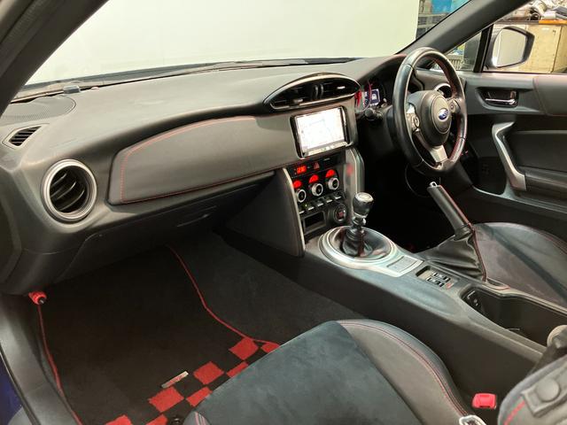 BRZGT 6MT フルセグナビ バックカメラ STiマフラーフルセグナビ バックカメラ DVD再生 Bluetooth USB シートヒーター クルコン ブレンボブレーキキャリパー STiマフラー STiスプリング スマートキー タイヤ4本新品交換済み(滋賀県)の中古車