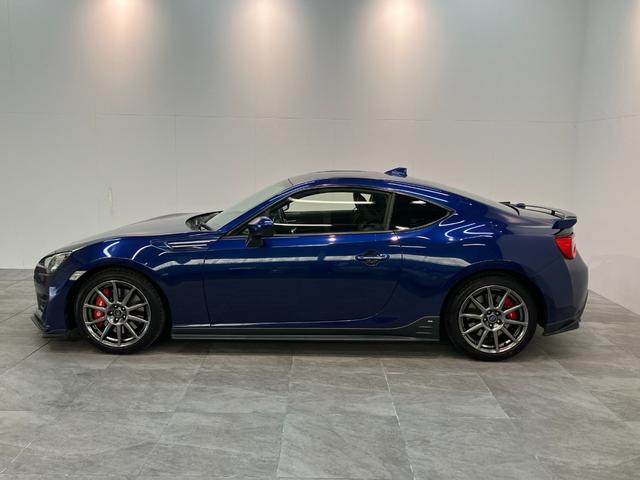 BRZGT 6MT フルセグナビ バックカメラ STiマフラーフルセグナビ バックカメラ DVD再生 Bluetooth USB シートヒーター クルコン ブレンボブレーキキャリパー STiマフラー STiスプリング スマートキー タイヤ4本新品交換済み(滋賀県)の中古車