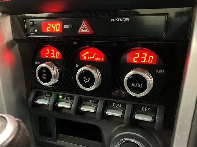 BRZGT 6MT フルセグナビ バックカメラ STiマフラーフルセグナビ バックカメラ DVD再生 Bluetooth USB シートヒーター クルコン ブレンボブレーキキャリパー STiマフラー STiスプリング スマートキー タイヤ4本新品交換済み(滋賀県)の中古車