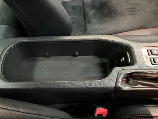 BRZGT 6MT フルセグナビ バックカメラ STiマフラーフルセグナビ バックカメラ DVD再生 Bluetooth USB シートヒーター クルコン ブレンボブレーキキャリパー STiマフラー STiスプリング スマートキー タイヤ4本新品交換済み(滋賀県)の中古車