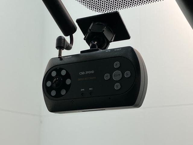 ノアＸ　ナビ　バックカメラ　左側電動スライドドア　クルコントヨタセーフティセンス　コーナーセンサー　ワンセグナビ　バックカメラ　ドラレコ　Ｂｌｕｅｔｏｏｔｈ　クルーズコントロール　左側電動スライドドア　スマートキー　オートエアコン　ＬＥＤ　オートライト（滋賀県）の中古車