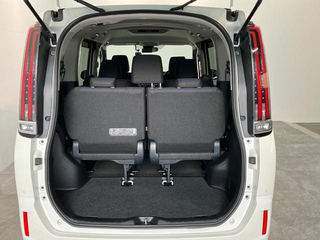 ノアＸ　ナビ　バックカメラ　左側電動スライドドア　クルコントヨタセーフティセンス　コーナーセンサー　ワンセグナビ　バックカメラ　ドラレコ　Ｂｌｕｅｔｏｏｔｈ　クルーズコントロール　左側電動スライドドア　スマートキー　オートエアコン　ＬＥＤ　オートライト（滋賀県）の中古車