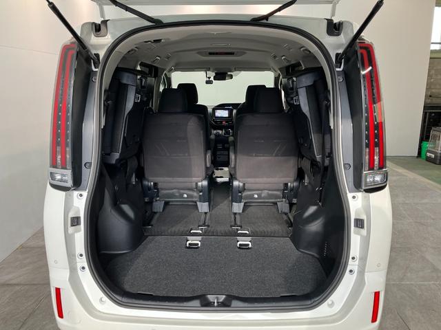 ノアＸ　ナビ　バックカメラ　左側電動スライドドア　クルコントヨタセーフティセンス　コーナーセンサー　ワンセグナビ　バックカメラ　ドラレコ　Ｂｌｕｅｔｏｏｔｈ　クルーズコントロール　左側電動スライドドア　スマートキー　オートエアコン　ＬＥＤ　オートライト（滋賀県）の中古車