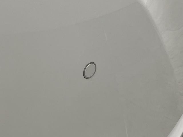 ノアＸ　ナビ　バックカメラ　左側電動スライドドア　クルコントヨタセーフティセンス　コーナーセンサー　ワンセグナビ　バックカメラ　ドラレコ　Ｂｌｕｅｔｏｏｔｈ　クルーズコントロール　左側電動スライドドア　スマートキー　オートエアコン　ＬＥＤ　オートライト（滋賀県）の中古車