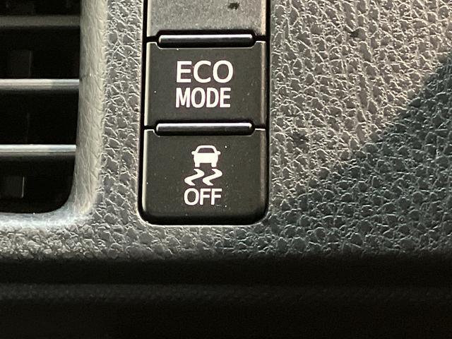 ノアＸ　ナビ　バックカメラ　左側電動スライドドア　クルコントヨタセーフティセンス　コーナーセンサー　ワンセグナビ　バックカメラ　ドラレコ　Ｂｌｕｅｔｏｏｔｈ　クルーズコントロール　左側電動スライドドア　スマートキー　オートエアコン　ＬＥＤ　オートライト（滋賀県）の中古車