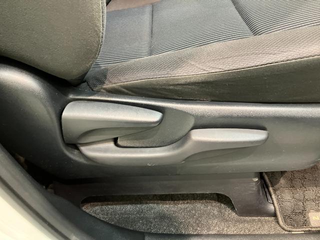 ノアＸ　ナビ　バックカメラ　左側電動スライドドア　クルコントヨタセーフティセンス　コーナーセンサー　ワンセグナビ　バックカメラ　ドラレコ　Ｂｌｕｅｔｏｏｔｈ　クルーズコントロール　左側電動スライドドア　スマートキー　オートエアコン　ＬＥＤ　オートライト（滋賀県）の中古車